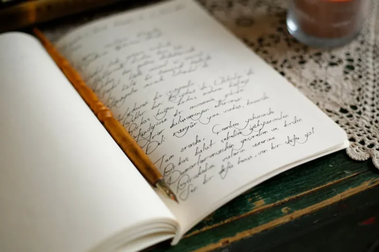 Best Poetry Journaling Exercises for Writers